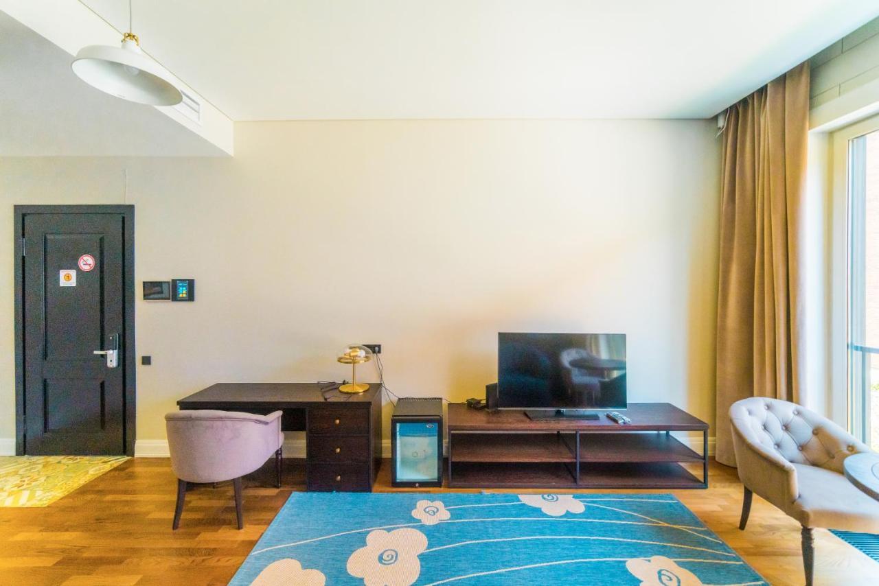 Hotel Manica Esentai City อัลมาตี ภายนอก รูปภาพ